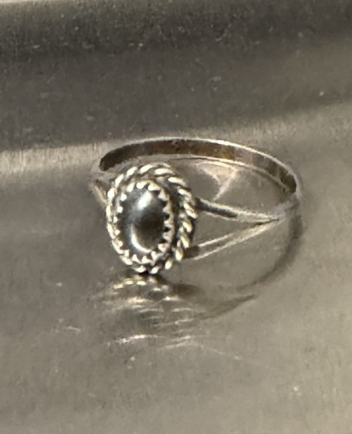 VINTAGE SOUTHWESTERN STYLE OVAL HEMATITE SPLIT SHAFT RING SIZE 8.75
