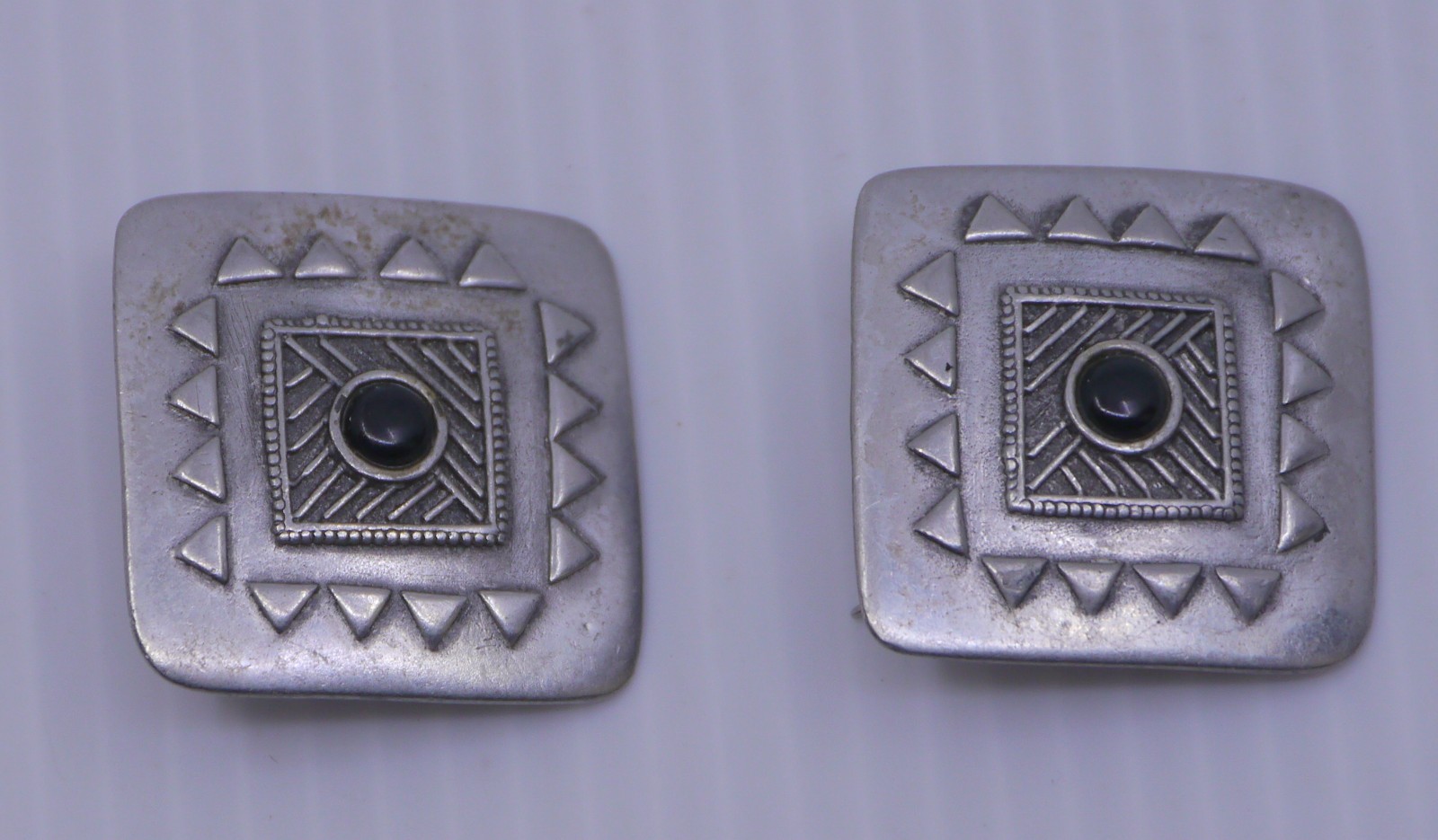 VINTAGE SQUARE SILVER TONED METAL EARRINGS WITH BLACK STONES FOR PIERCED EARS