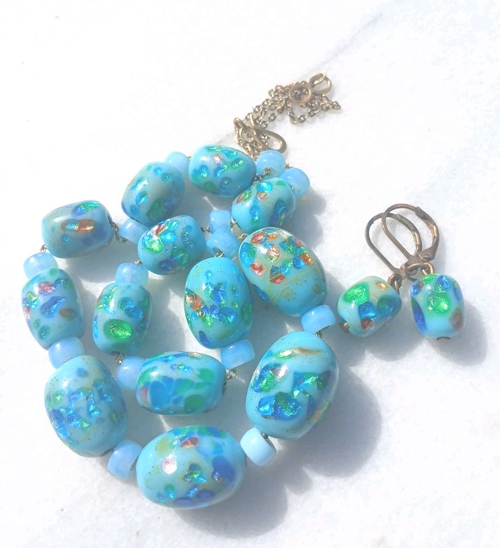 SALE VINTAGE JAPAN FOIL RAINBOW CONFETTI GLASS BARRELL SLIDE CHAIN NECKLACE SET