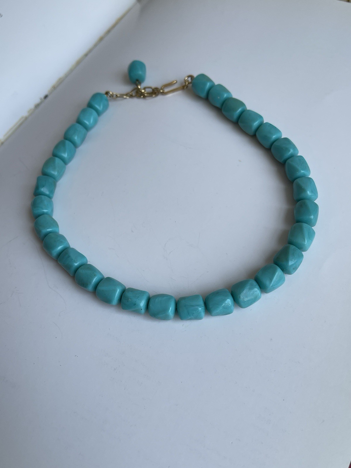 Vintage Trifari signed Turquoise blue lucite bead necklace