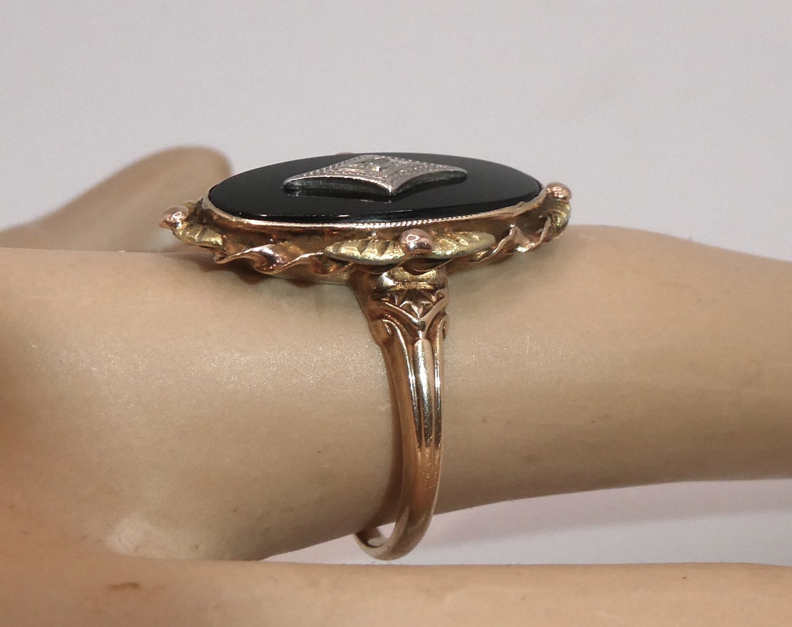 Vintage 10K BDA ONYX Diamond Ring Budlong, Dockert & Armstrong Tri Color Gold 3g