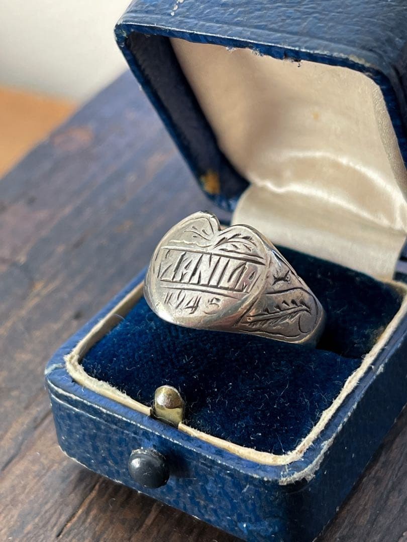 1945 Souvenir Ring Vintage Sweetheart Jewelry WWII Manila Collectible