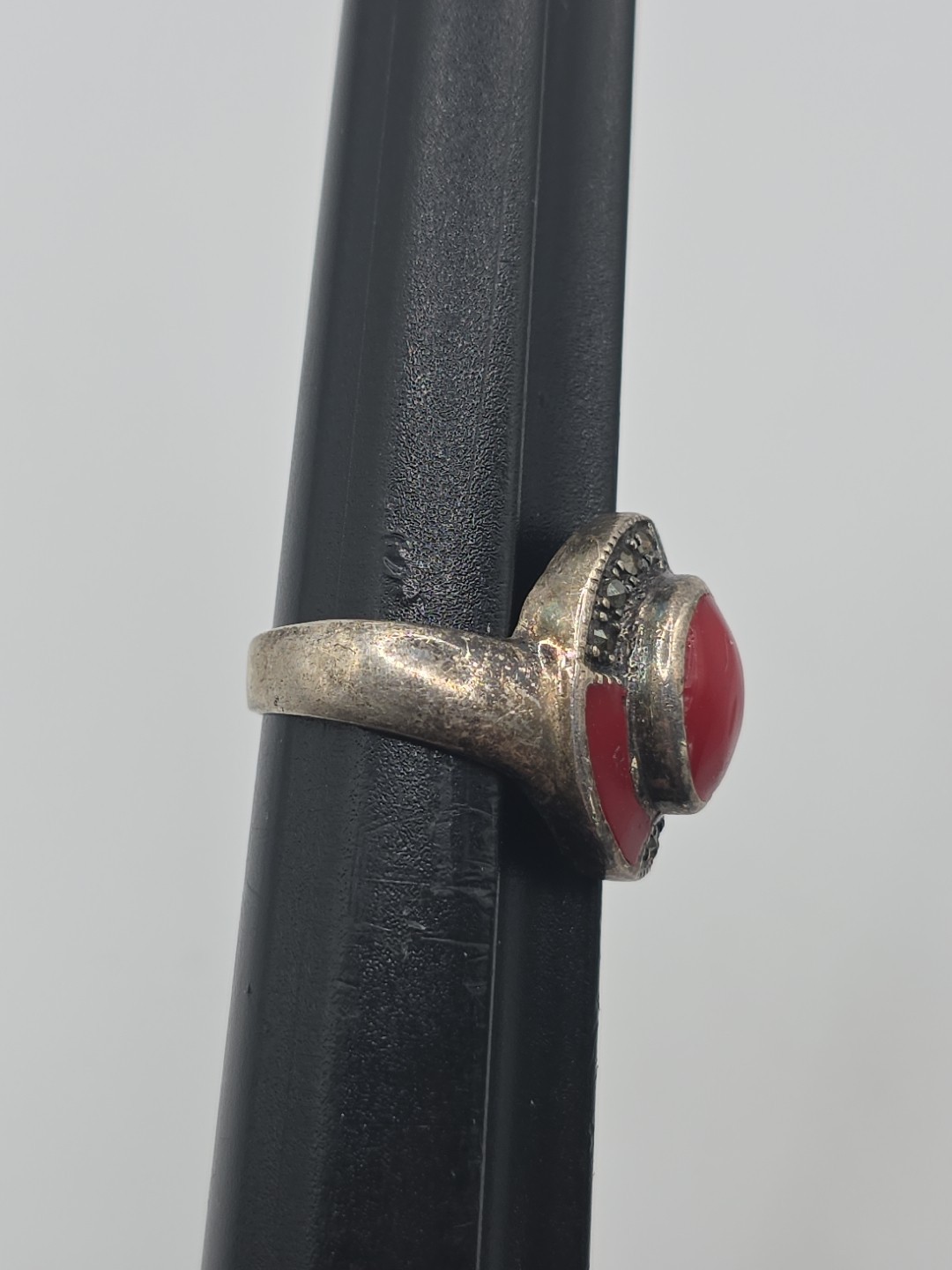 Vintage Sterling Silver 925 Oval Marcasite Red Coral Ring Size 6