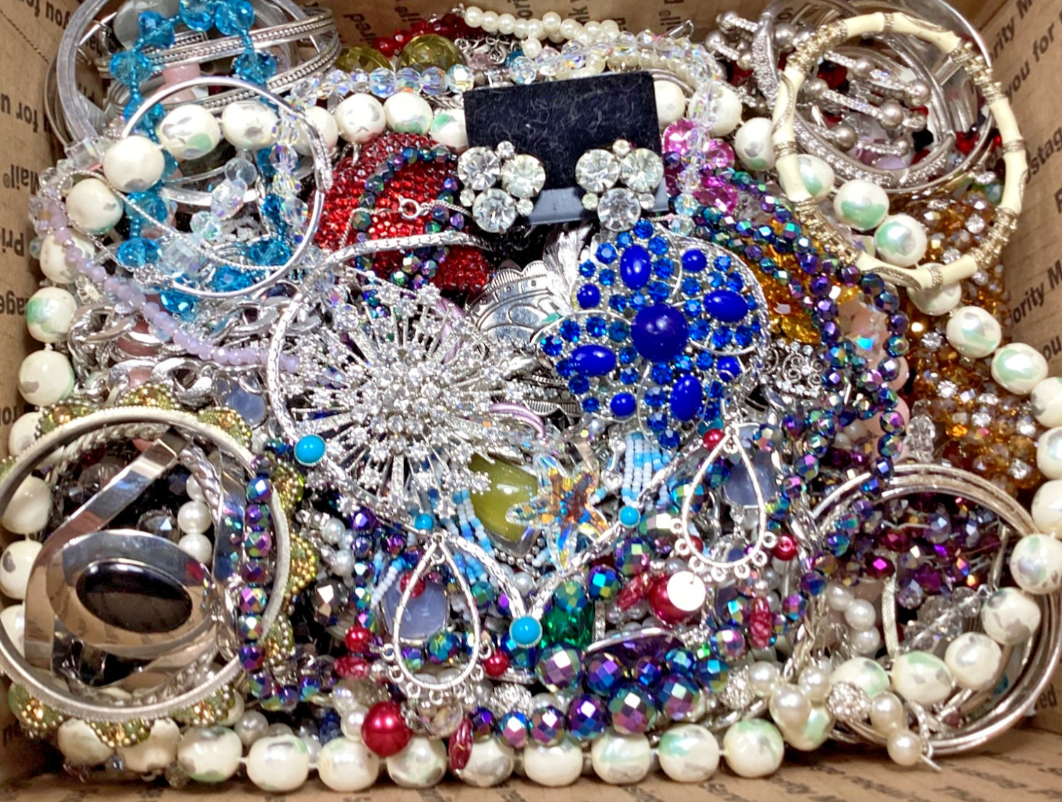 FASHION JEWELRY LOT RHINESTONE SILVER TONE NO BROKEN PIECES 9.64 POUNDS