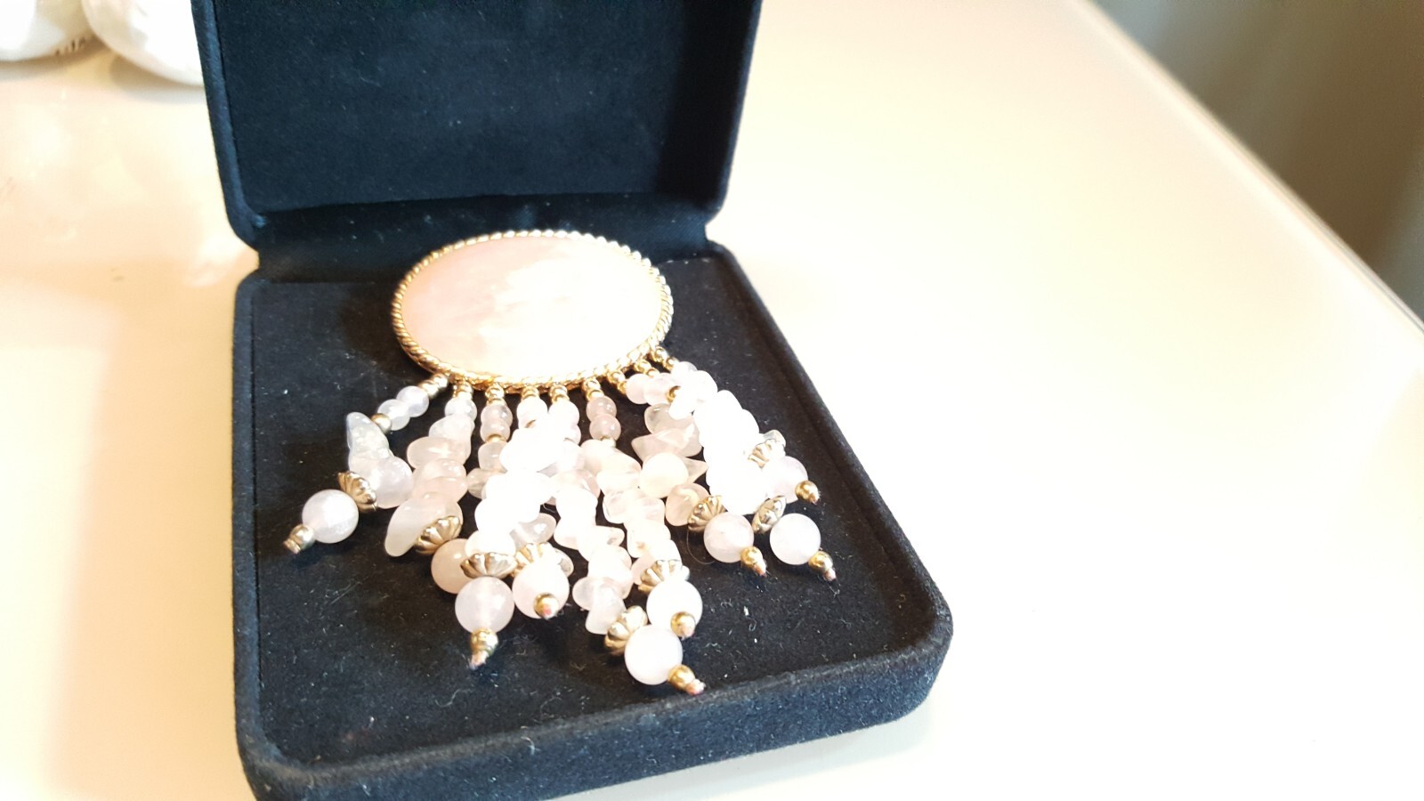 VINTAGE STUNNING ROSE QUARTZ PIN BROOCH w addition Tassel beads WOW