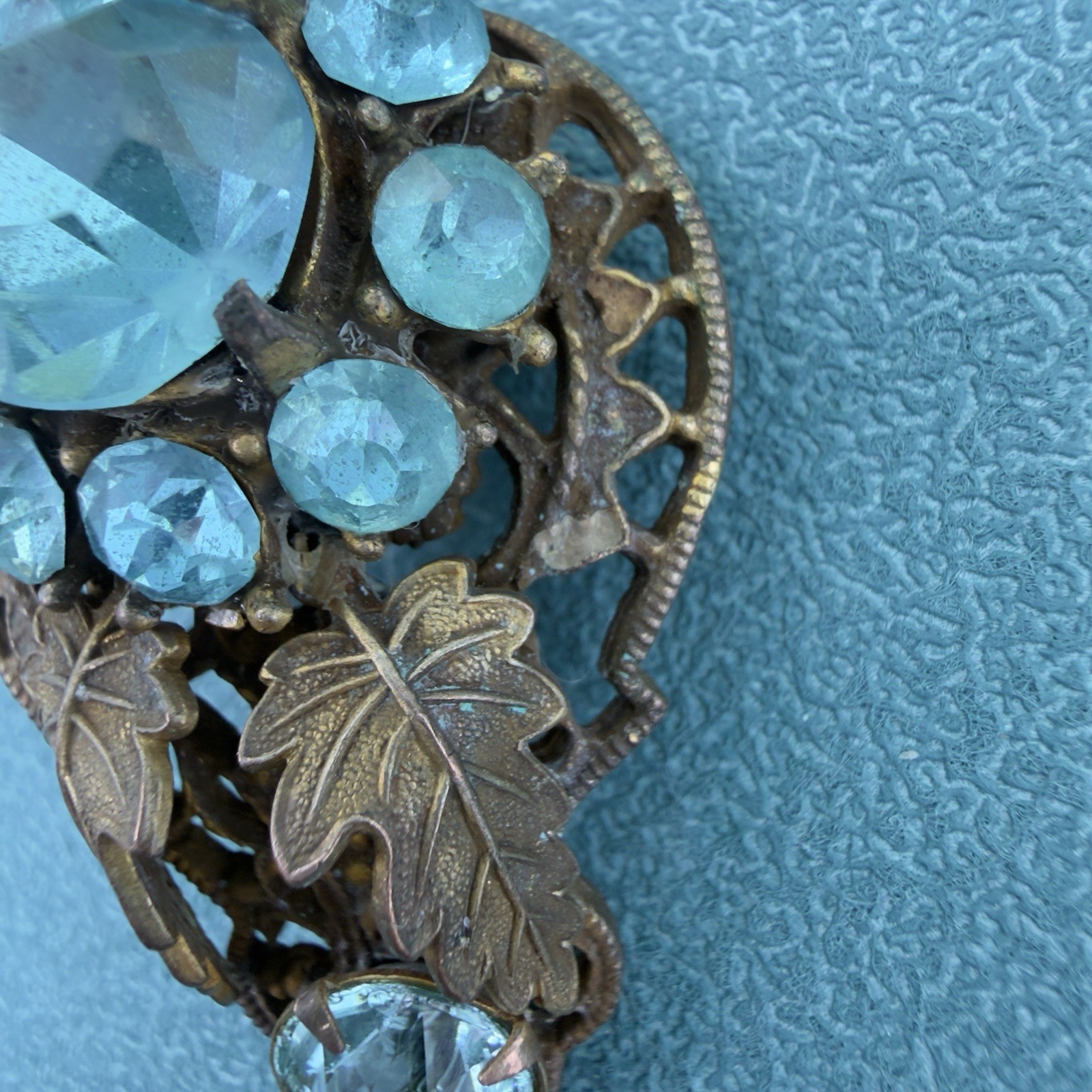 ANTIQUE Edwardian Victorian Filigree Aqua Blue CZECH GLASS Dress Clip Brooch Pin