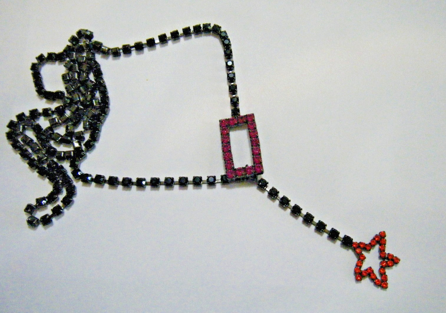 Vintage 80s Disco Black Rhinestone Belt / Lariat Necklace 36″ Fuchsia & Red Star