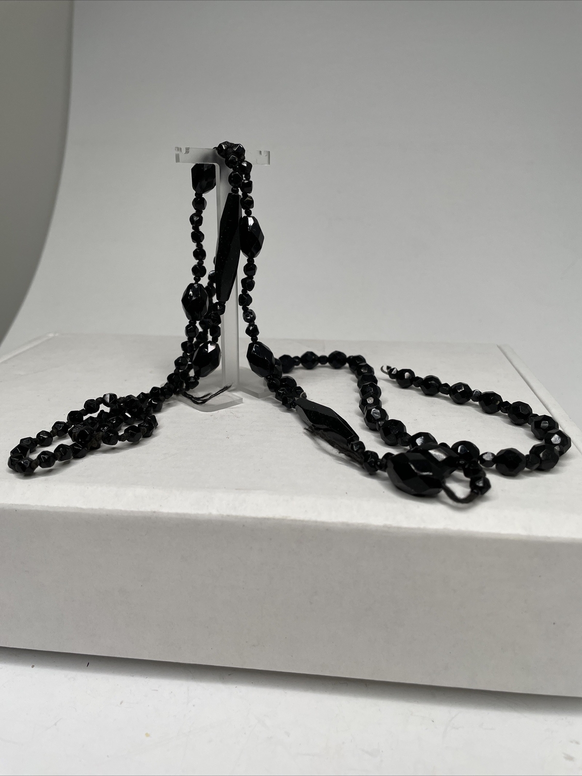 VTG Flapper Glass Necklace Black Round Bicone Faceted Beads Hand Knot 28″ REPAIR