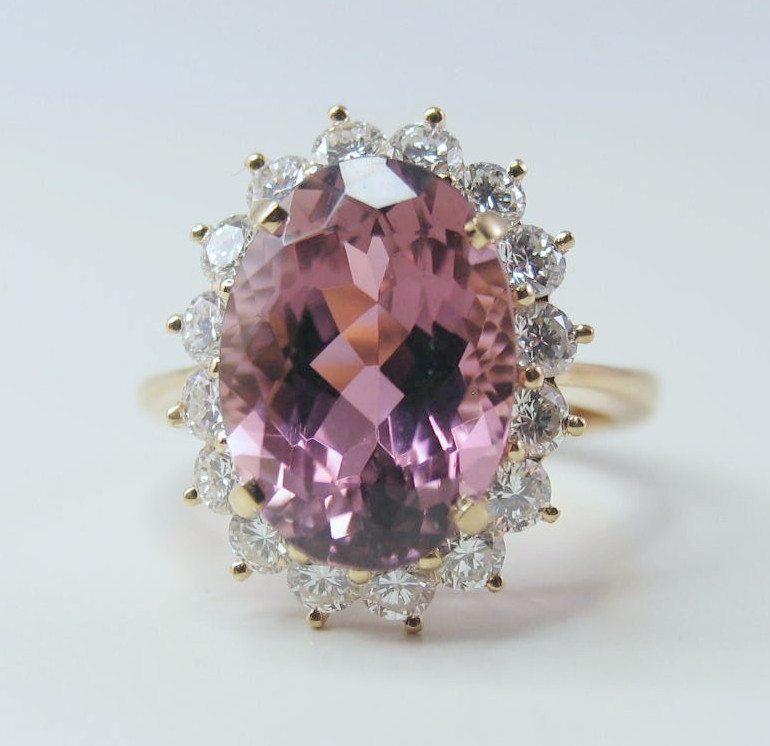 Vintage 18k Gold Lady’s 17 Stone Pink Tourmaline Diamond 6.65ctw Ring Size 5.75