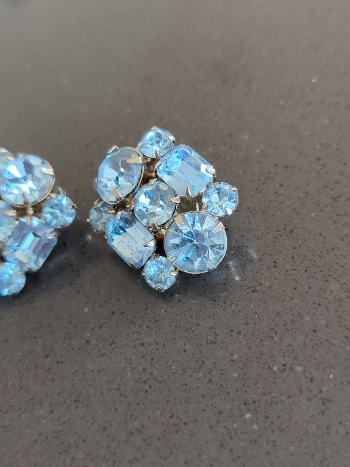 Vintage Robert LaRoco Beautiful Blue Rhinestone Clip On Earrings Signed F165
