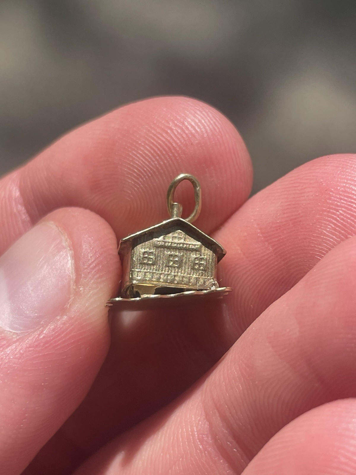 Vintage 14K Solid Yellow Gold Bird Cabin Opens Sleeping Birds Charm 1.3 Grams!