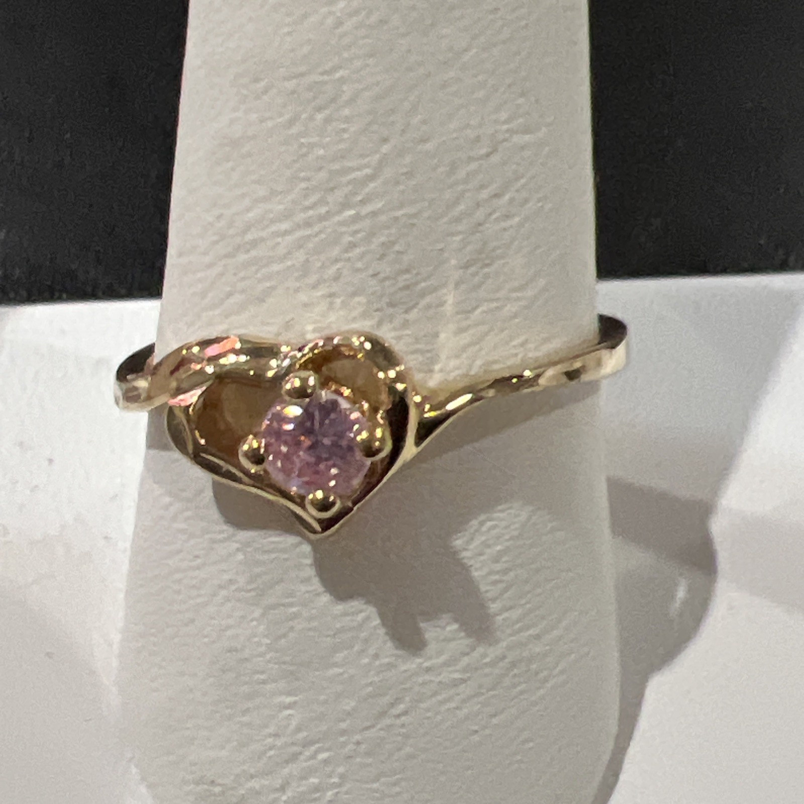 Cop89 Ring Size 10 Pink Stone