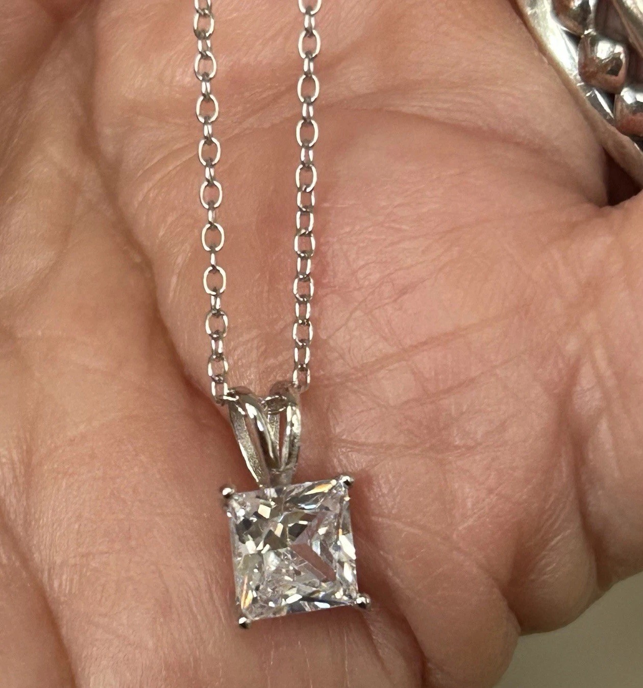 925 Sterling Silver Princess Cut CZ Solitaire Pendant Necklace 18″ 1ct 6mm Italy
