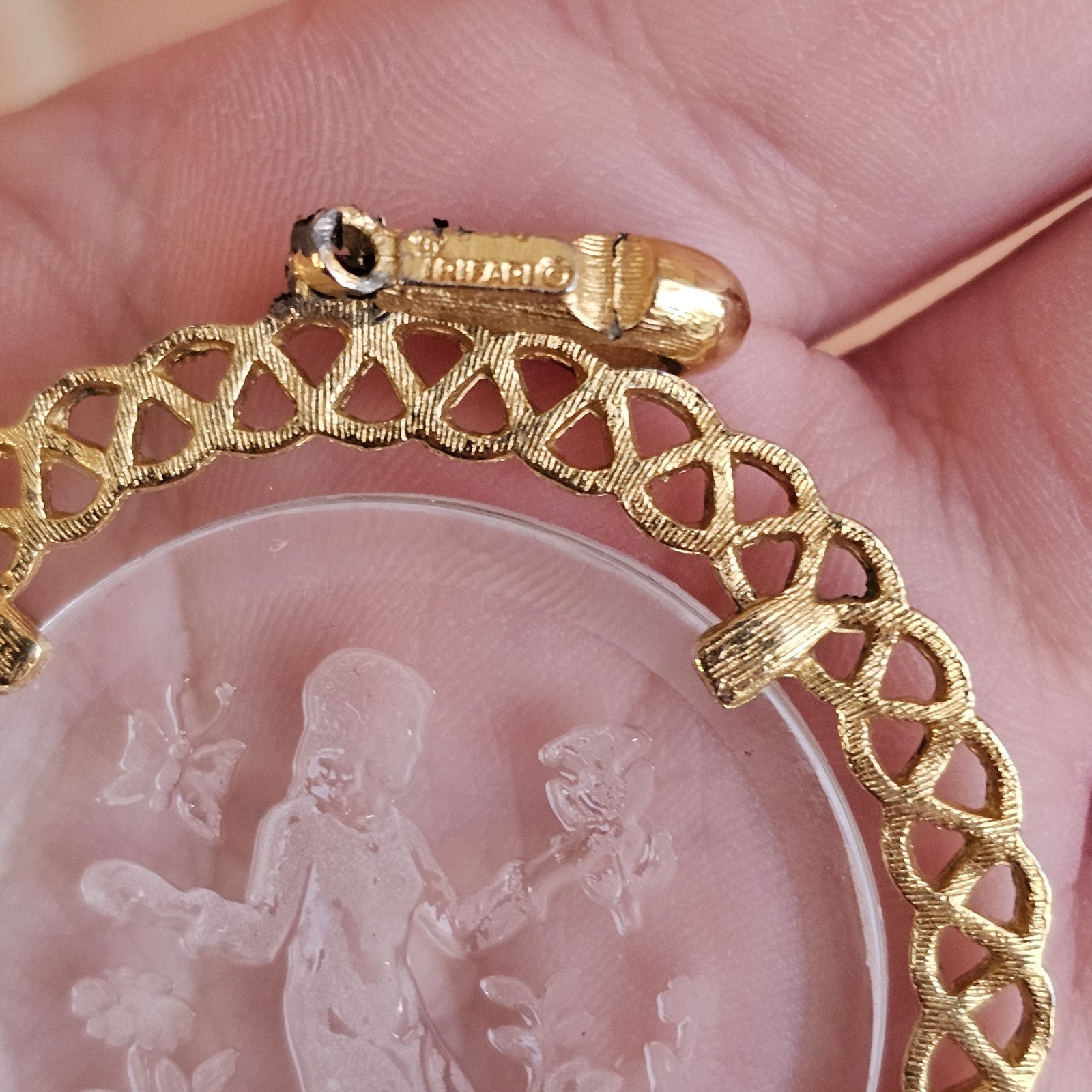 Vtg CROWN TRIFARI Carved Glass Intaglio Cameo Pendant Only Girl Flowers READ