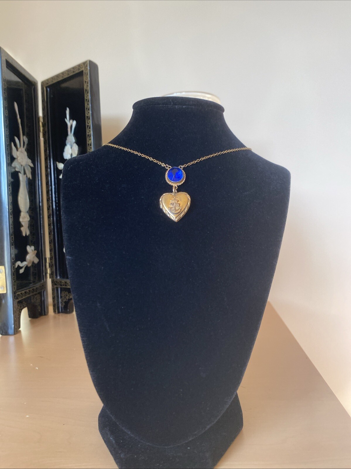 Vintage Photo Locket Pendant Heart Estate Jewelry Pre-Owned USN WWII Gold Filled