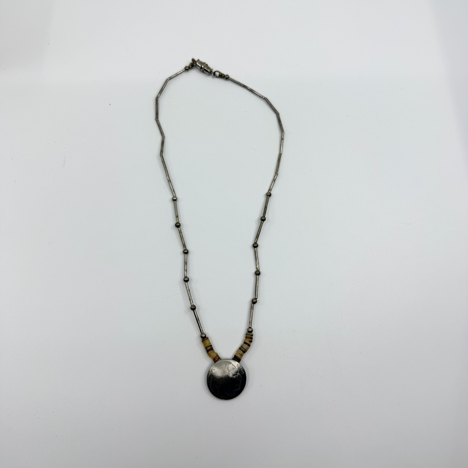 VTG Southwestern Buffalo Nickel Coin Pendant Necklace Liquid Silver Tone Heishe