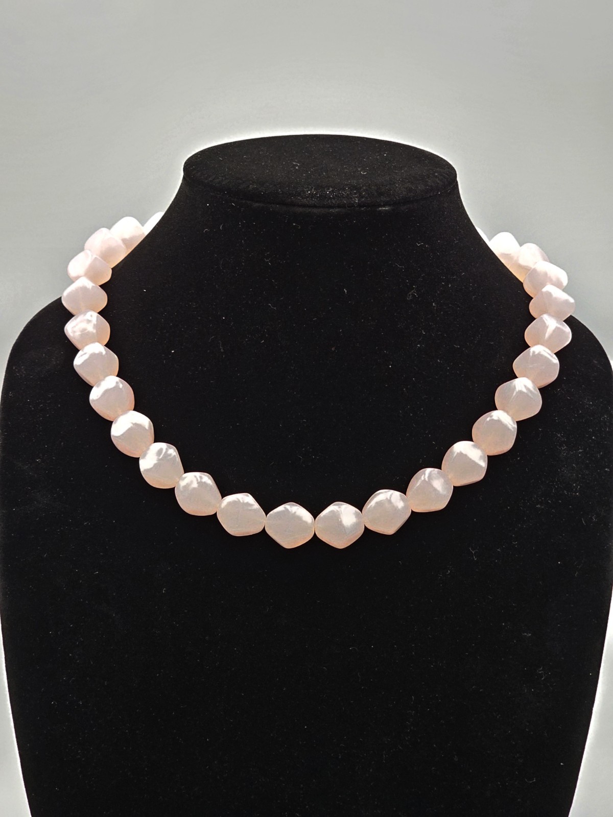 Vintage Pink Glass Necklace Diamond Shape Beads Gold Tone Screw Clasp 20 Inches