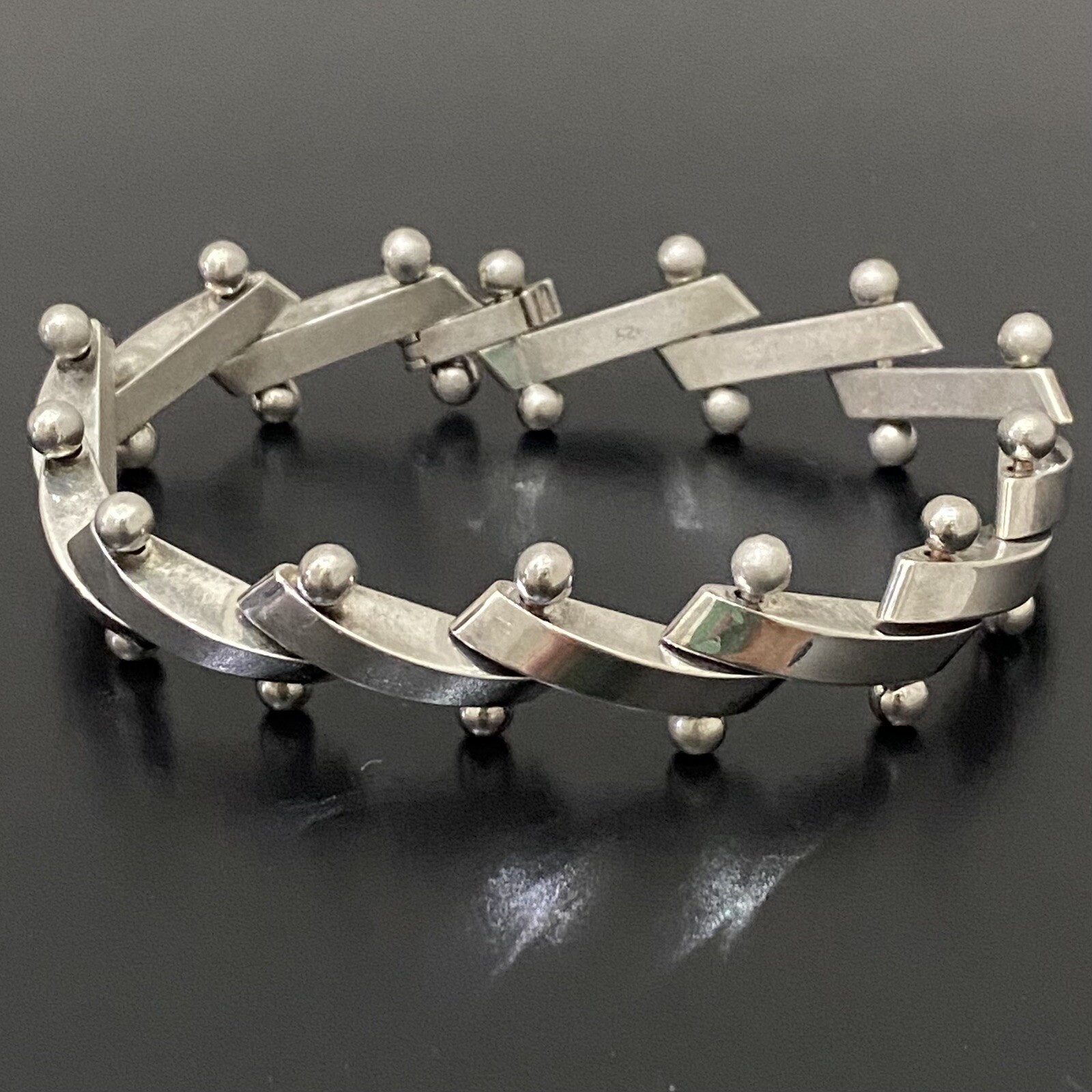 Vintage Silver-plated Modernist Ball Bolt Bar DNA Link Bracelet 44g.