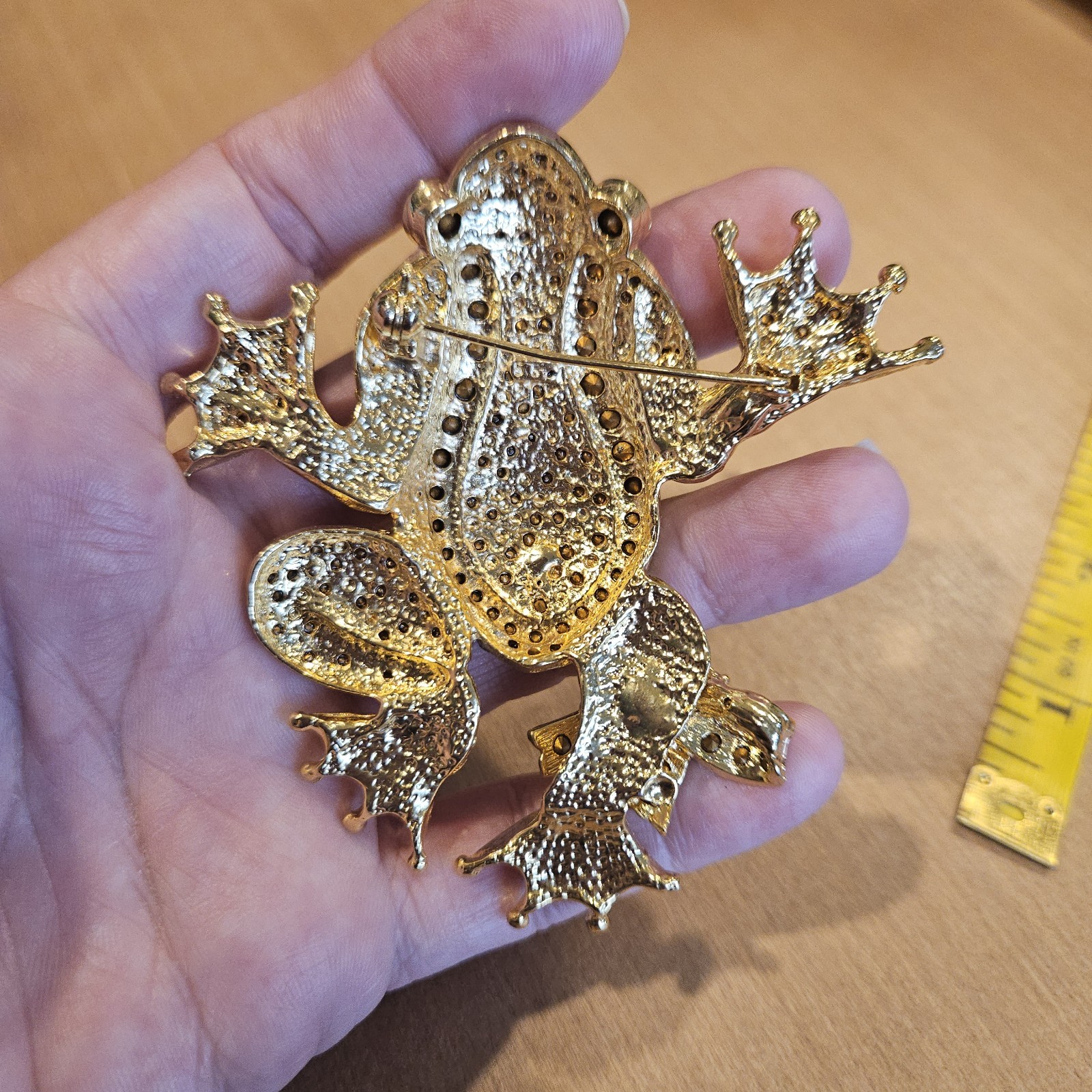 Vintage Large Rhinestone Frog Brooch Gold Tone Amber Crystal 3″ fairycore garden