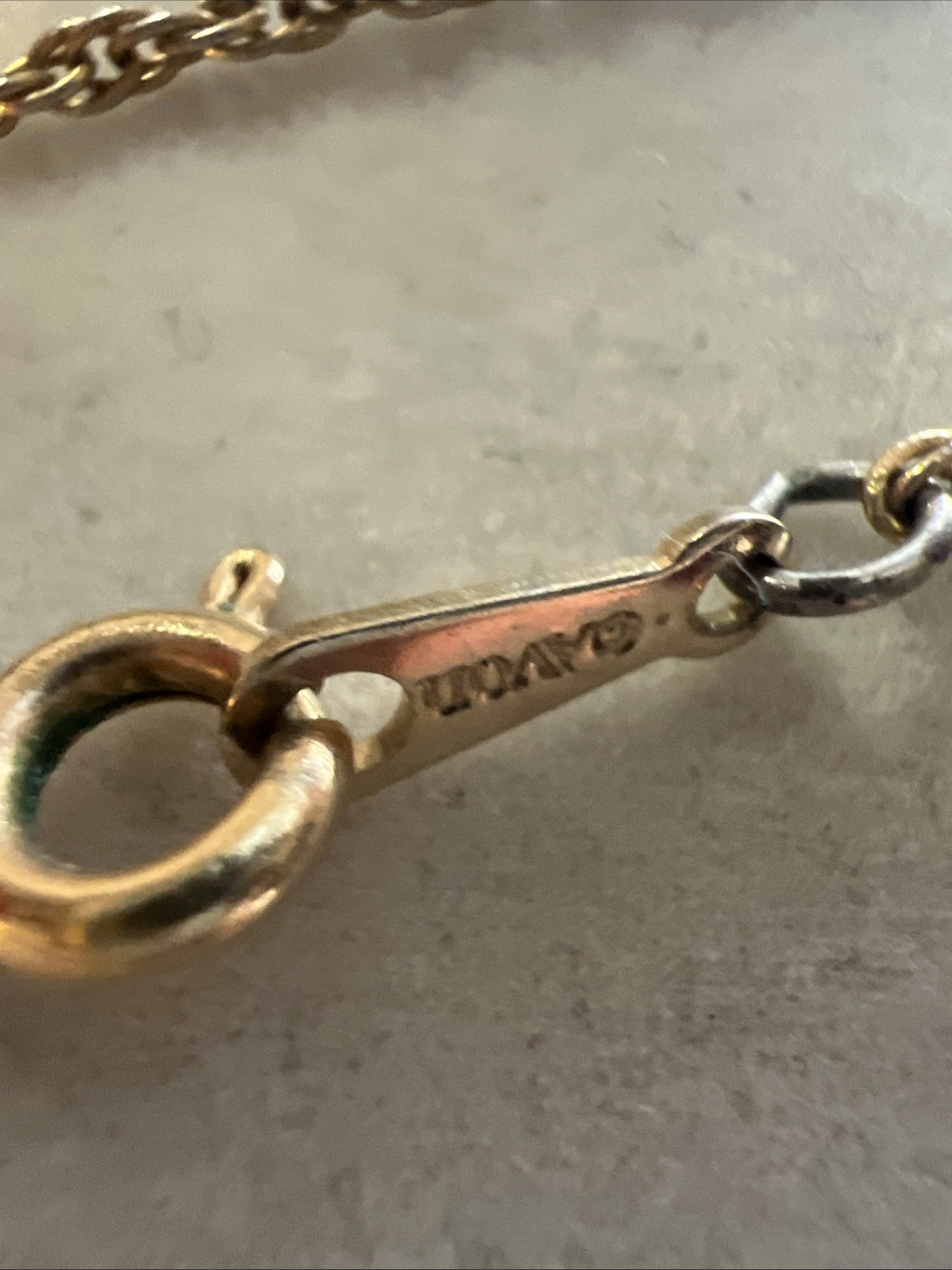Avon Gold “letter P” Swarovski Green Clear Crystal Charms Pendant Necklace
