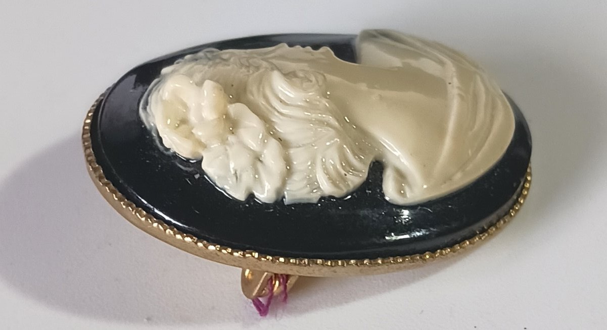 Vintage Glossy Black & White Cameo Portrait Brooch w Gold-tone Frame & C-clasp
