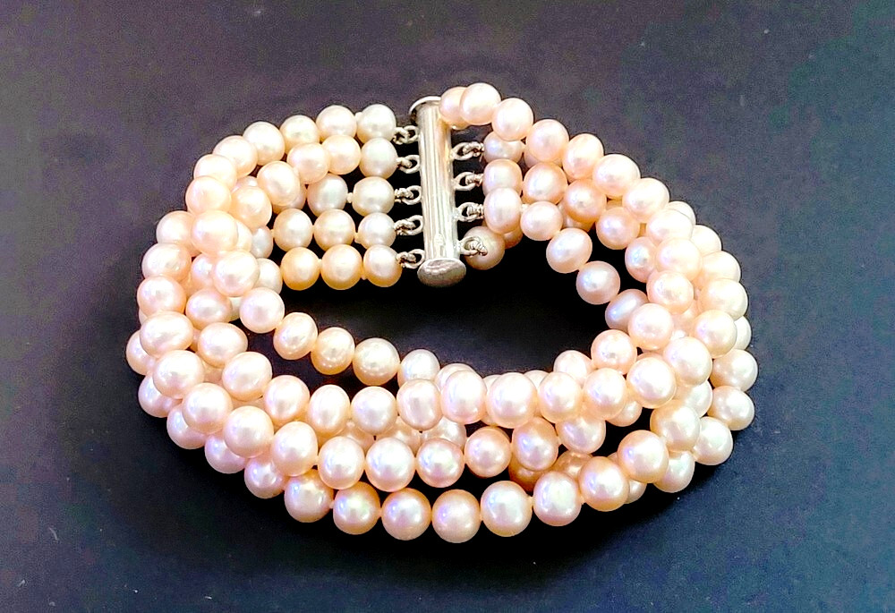 Vintage 5 Strand Pink Tinged Pearls Bracelet with Silver Slider Catch 7 1/4″