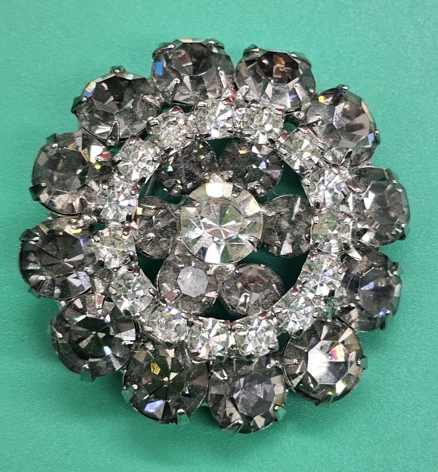 Vintage Clear & Gray Crystal 1″ Clip On Earring And 1.5″ Brooch Set 60s-80s EBS