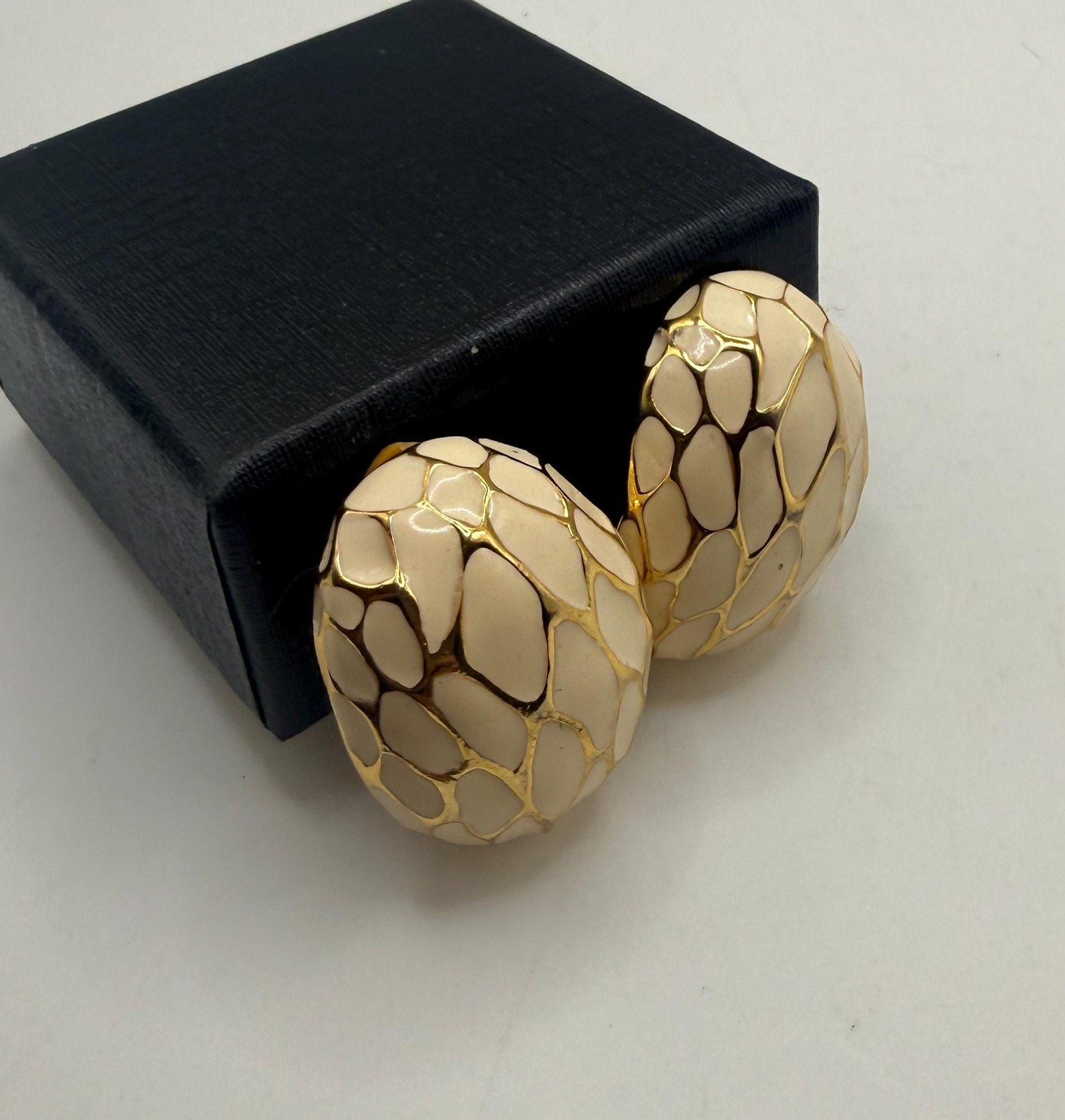 Vintage off white enamel and gold tone webbed design large clip on stud earrings