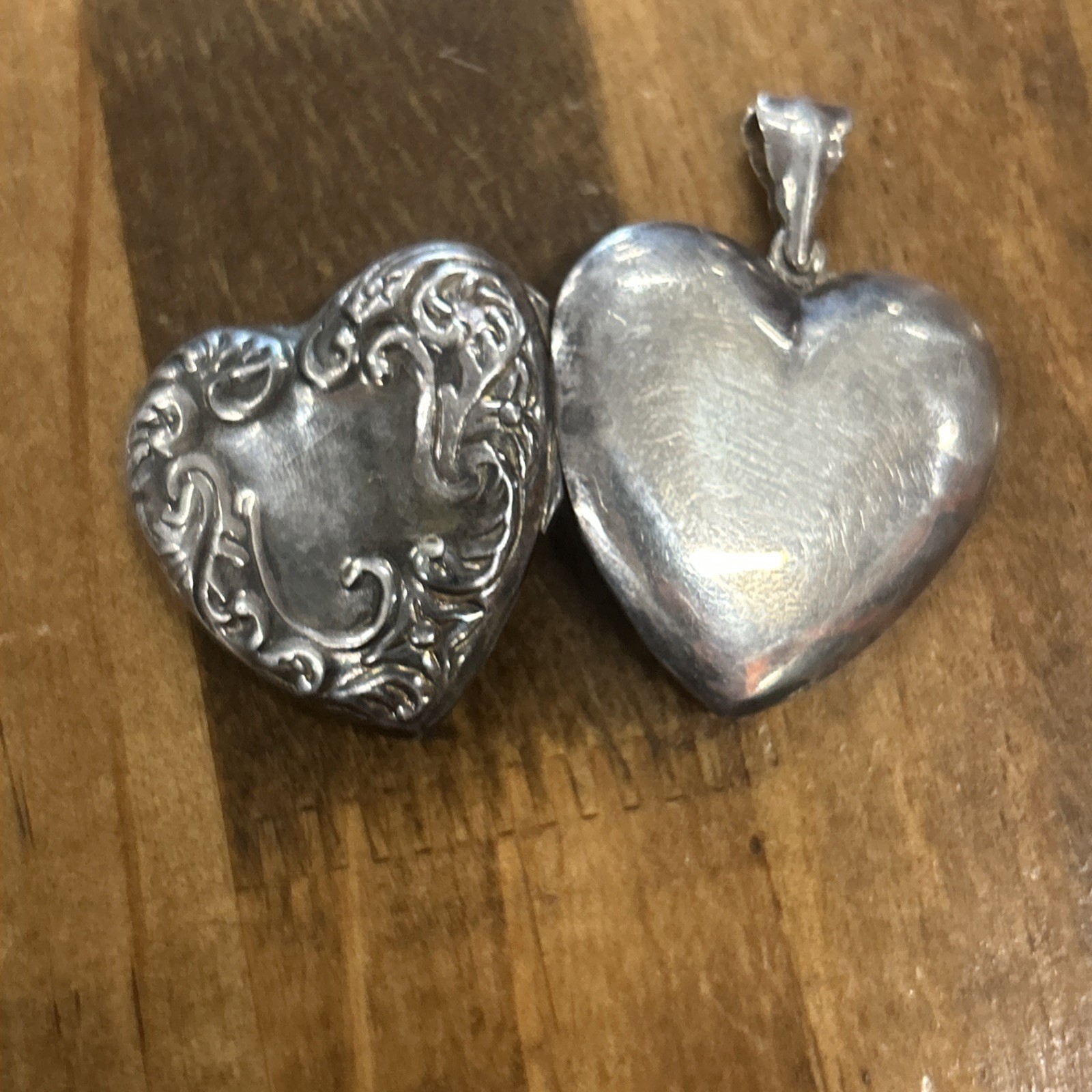 Vintage Ornate Art Nouveau Puffed Heart Locket Pendant 7.98 Grams