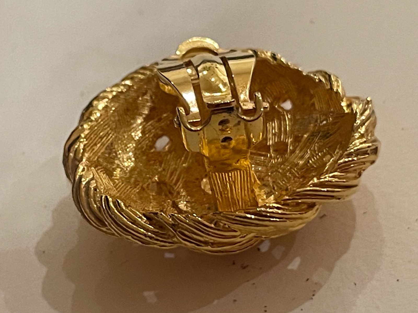 Vintage Anne Klein Gold-tone textured Multi Strand Rope Design clip-on Earrings.