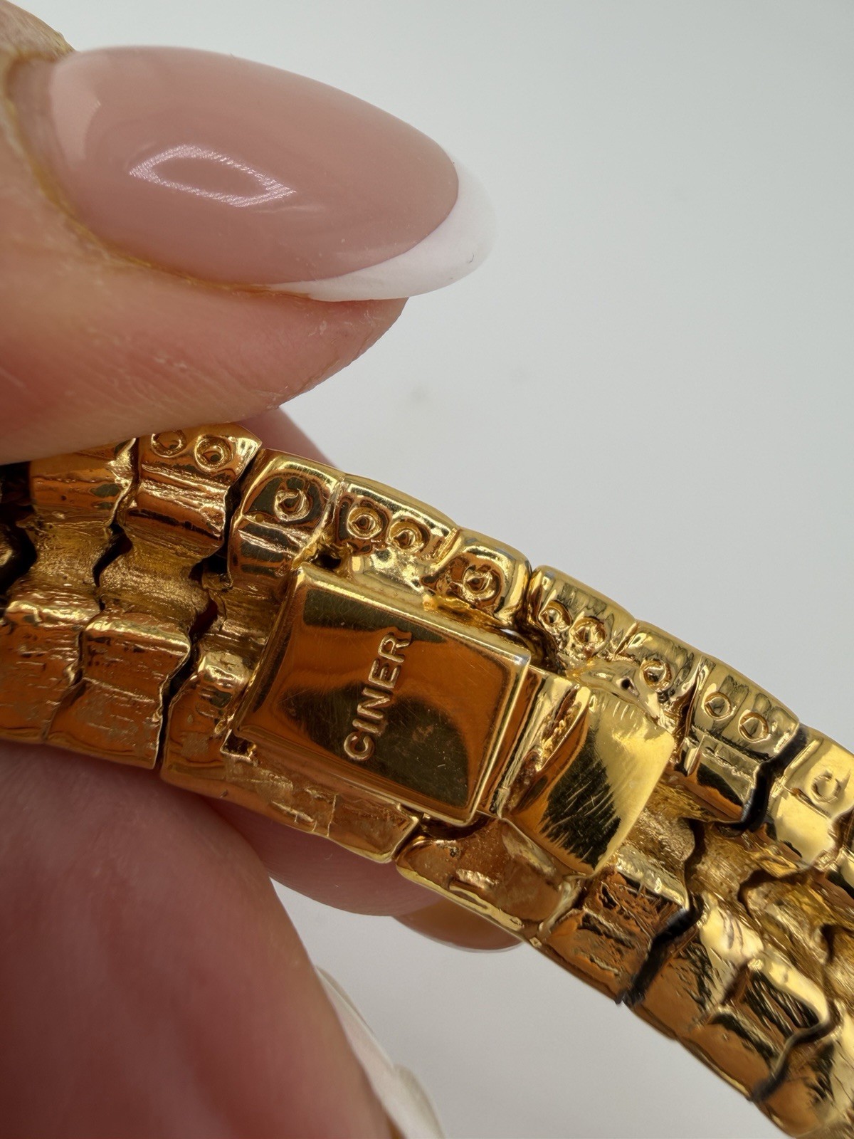 VINTAGE 80s 90s CINER Signed Heavy & Wide Gold Plated Snake Choker Necklace