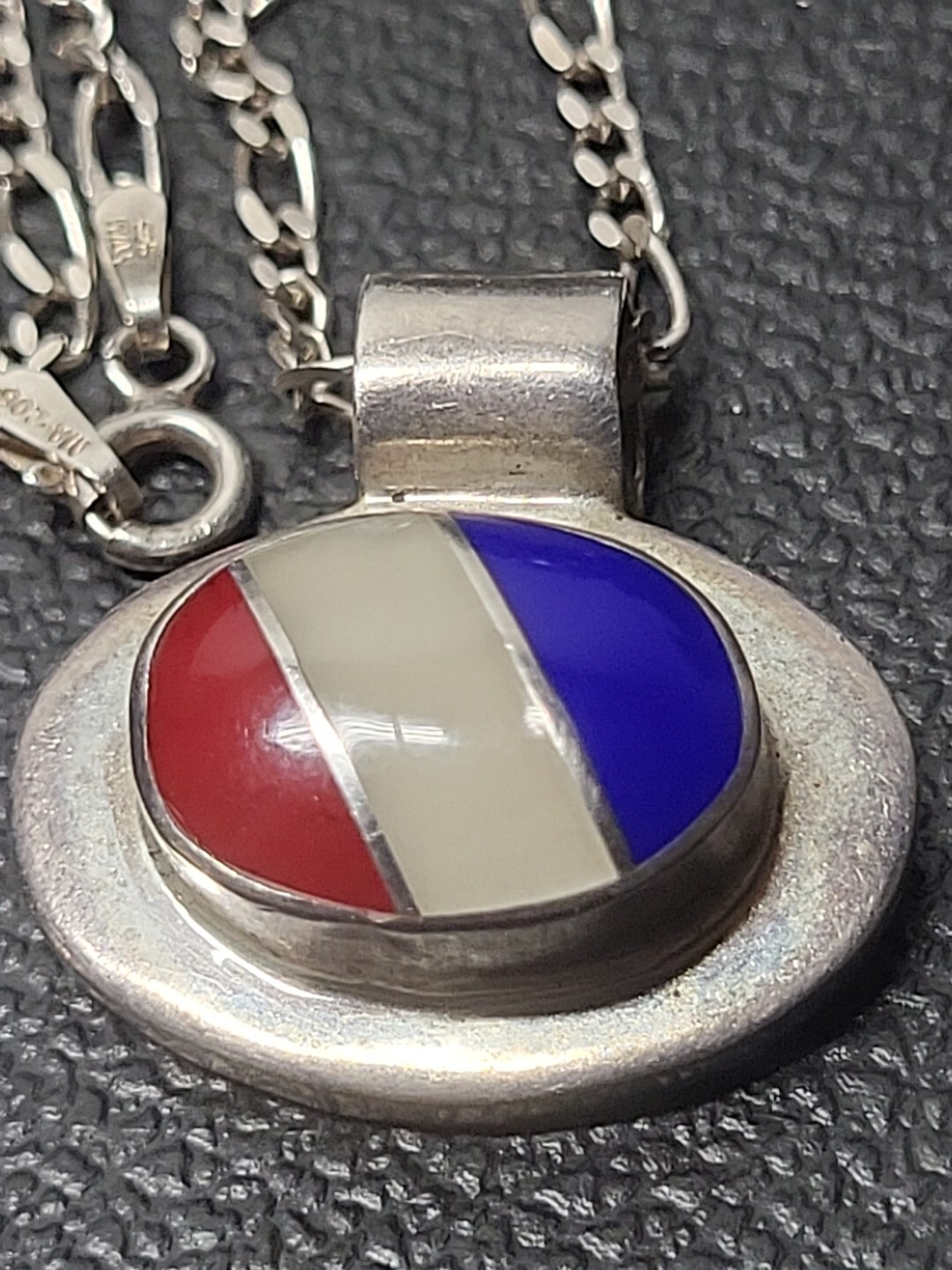 Vintage Sterling Silver Pendant Multiple Gem Inlay Design Red White And Blue