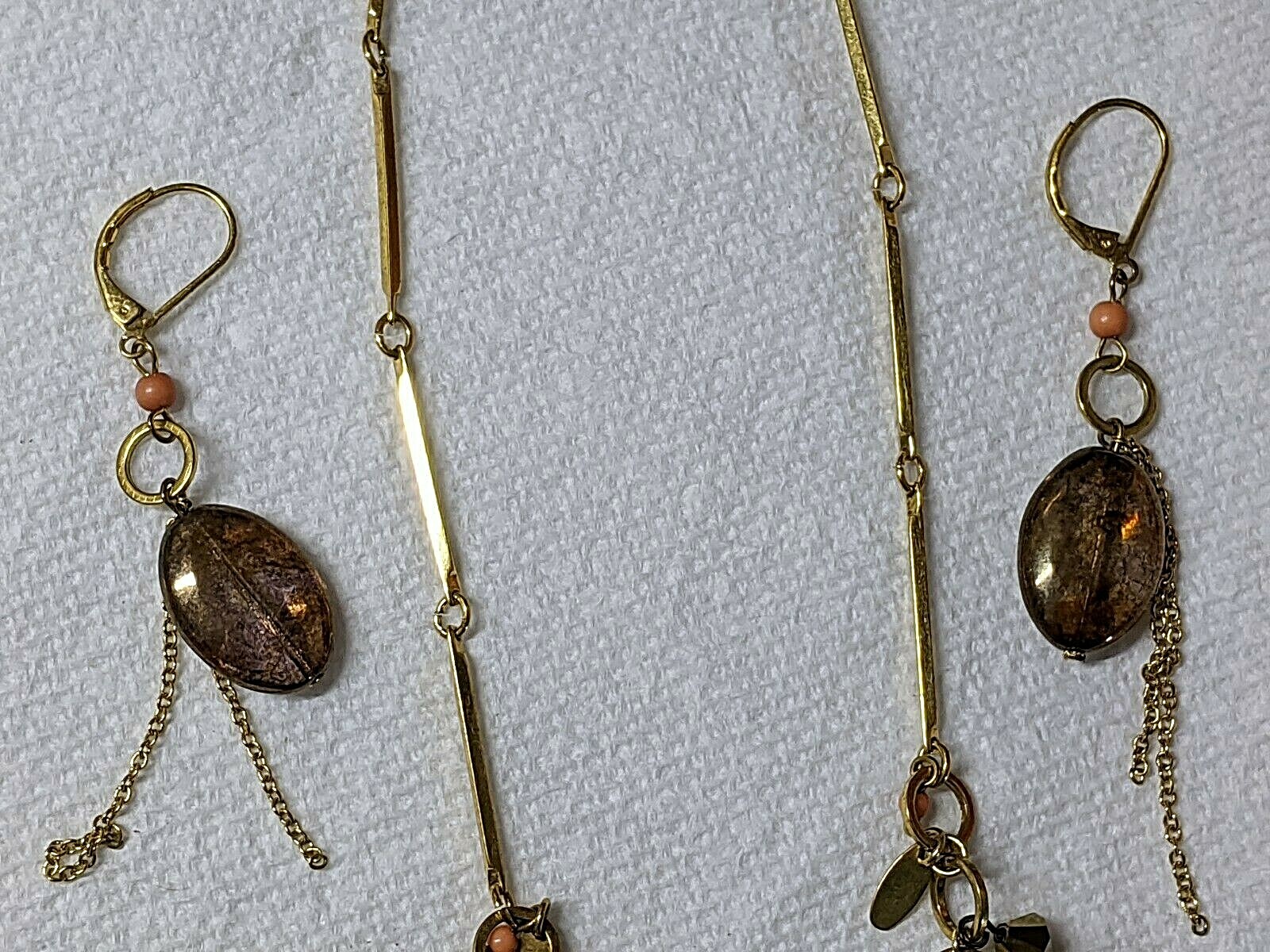Gold tone mother of pearl, earring and necklace set peach, brown beads, China