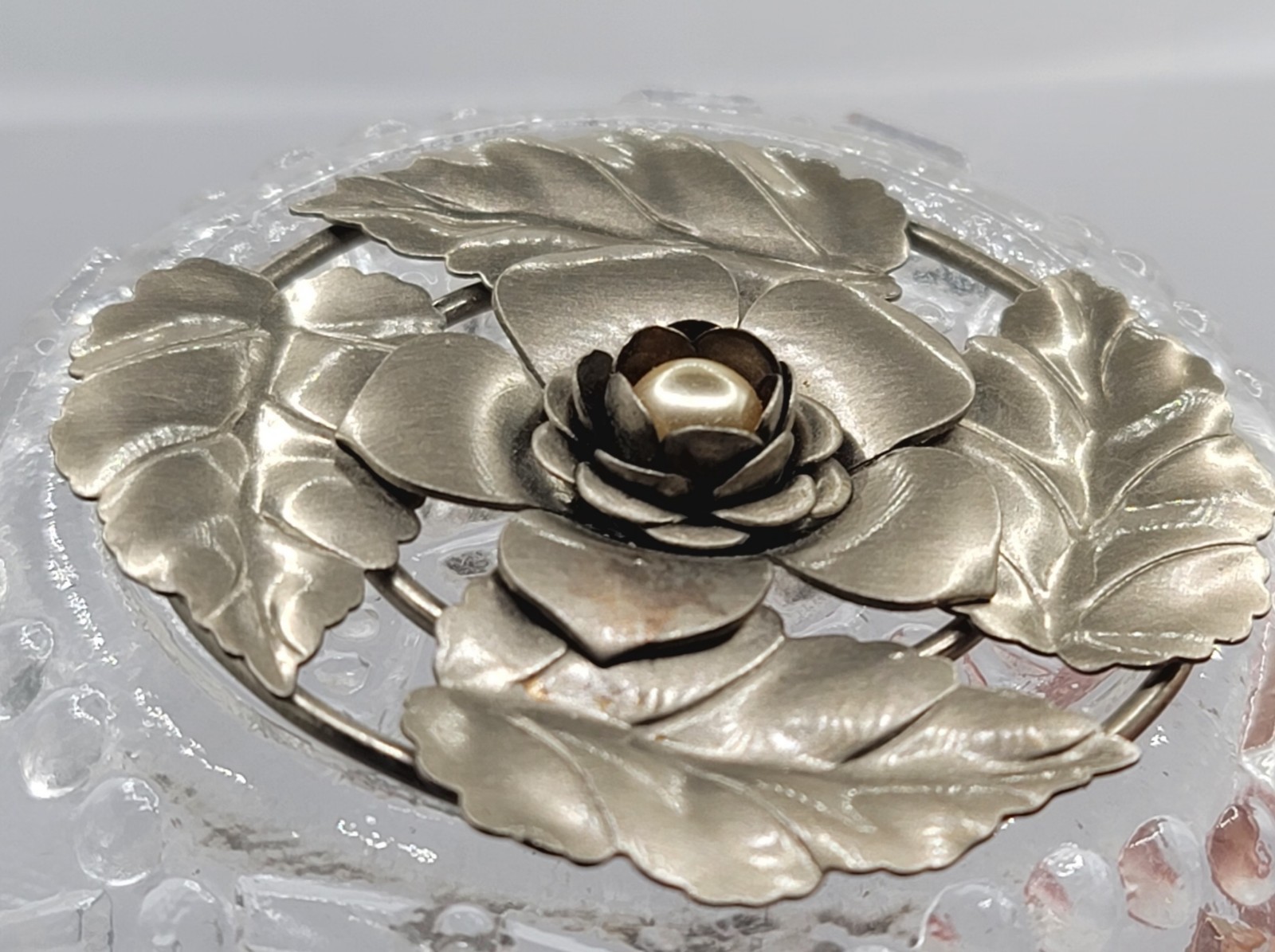 Vtg Flower Faux Pearl Center 3D Silver Tone Petals Gorgeous Detail 2.25 Inches
