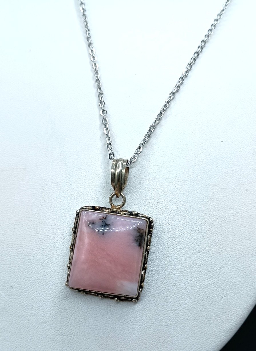 Vintage Rhodochrosite Stone Pendant Necklace Pink Square Silver Tone Chain 17″