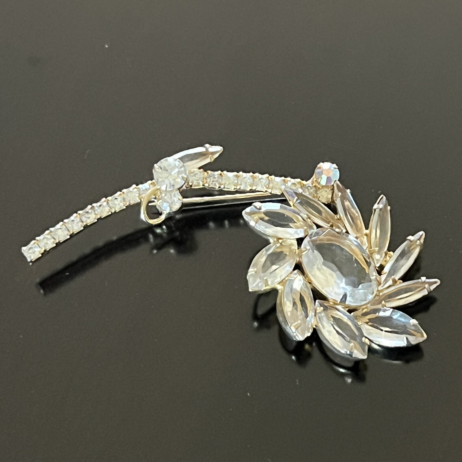 Vintage Clear Gass & Rhinestone Flower Stem Gold Tone Large Brooch Pin READ