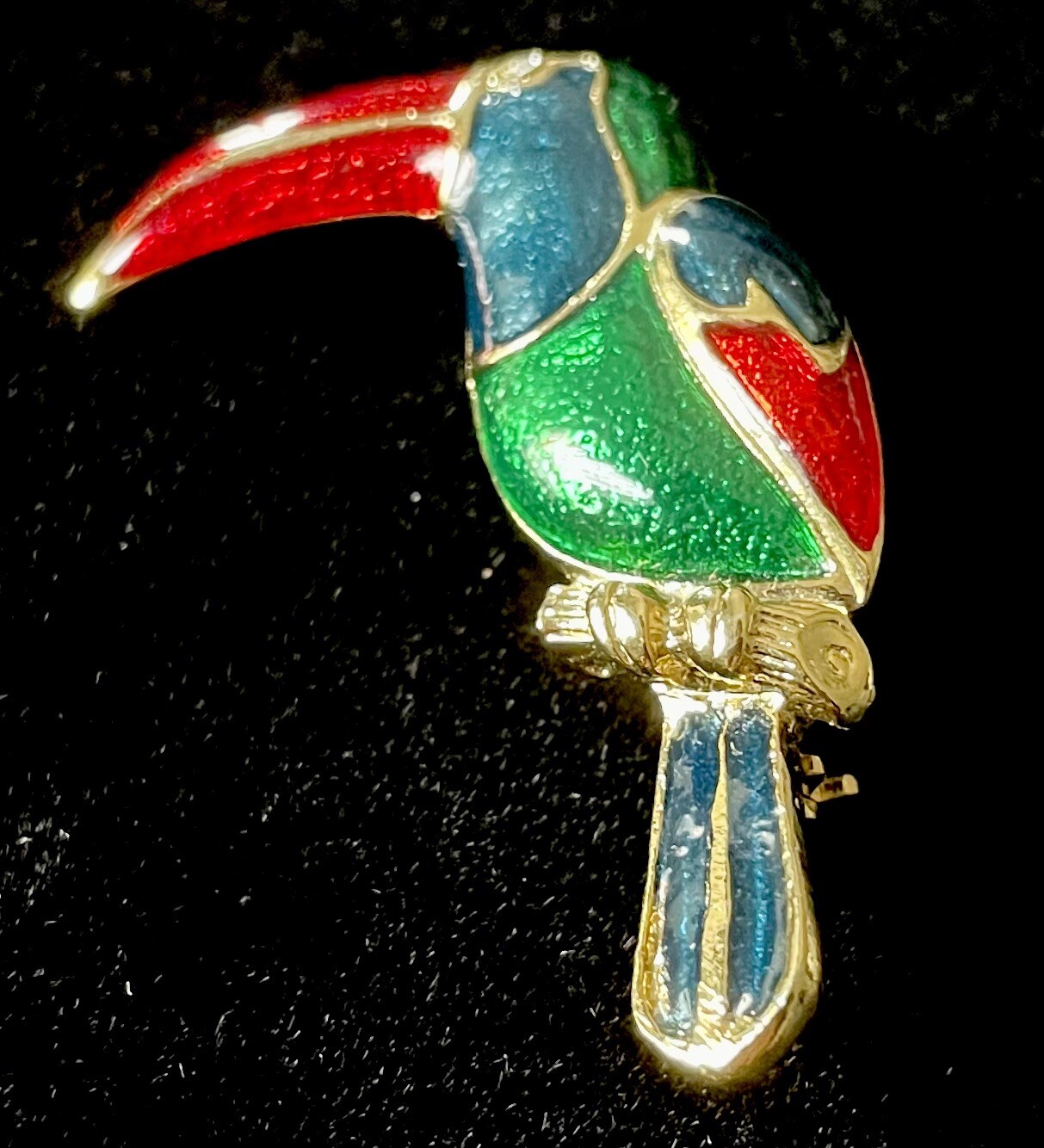 Vintage Enamel Brooch Colorful Toucan Bird Pin with Red Beak Safety Clasp
