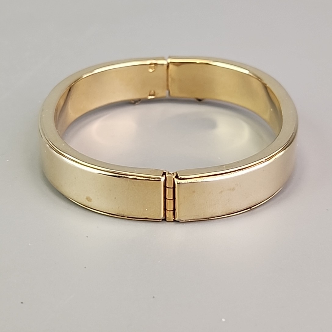 Vintage Bangle Bracelet Hinged 1cm Gold Tone Glossy Hollow 6.25″