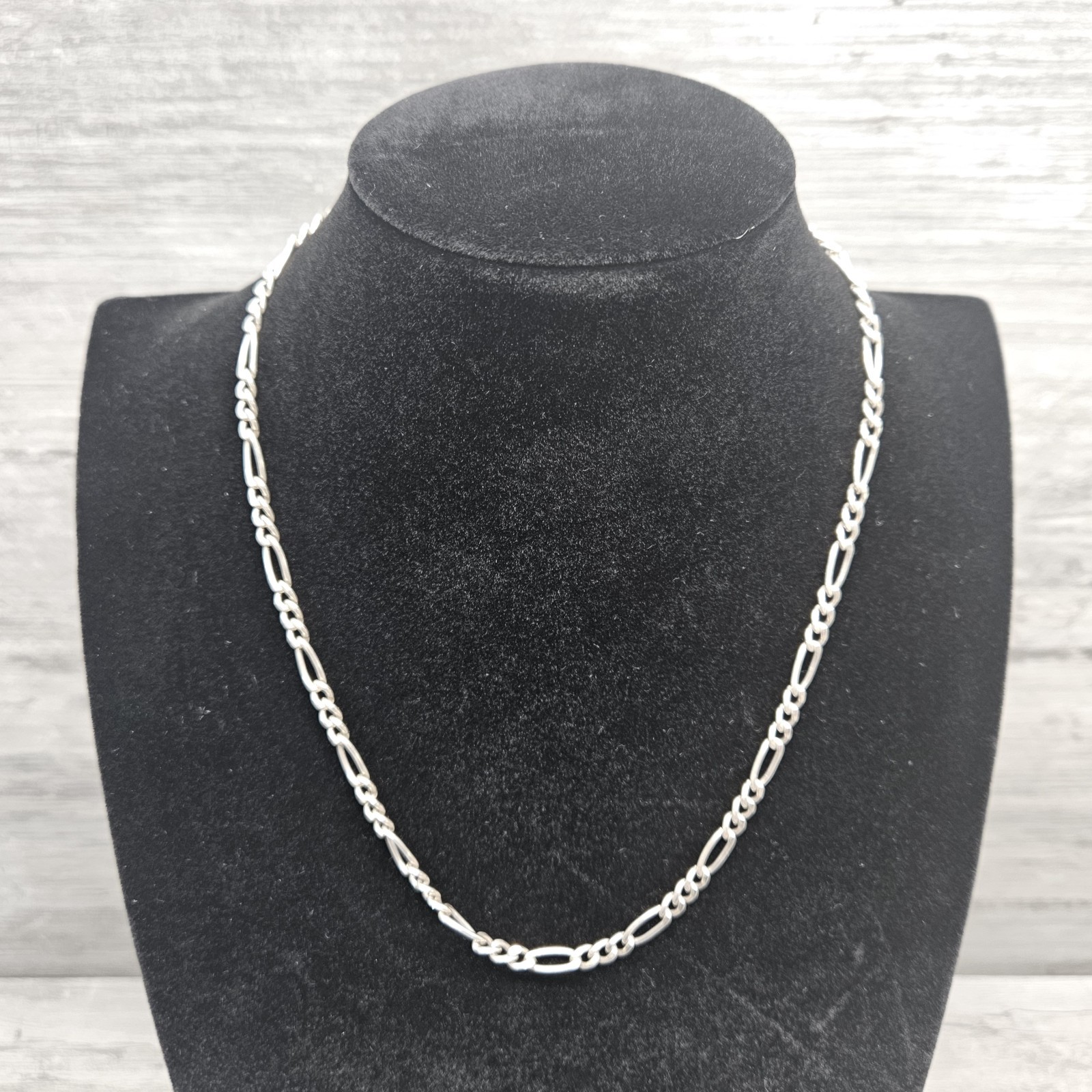 Vintage Sterling Silver Figaro Style Chain Made in Italy 925 Sterling 18″ Men’s