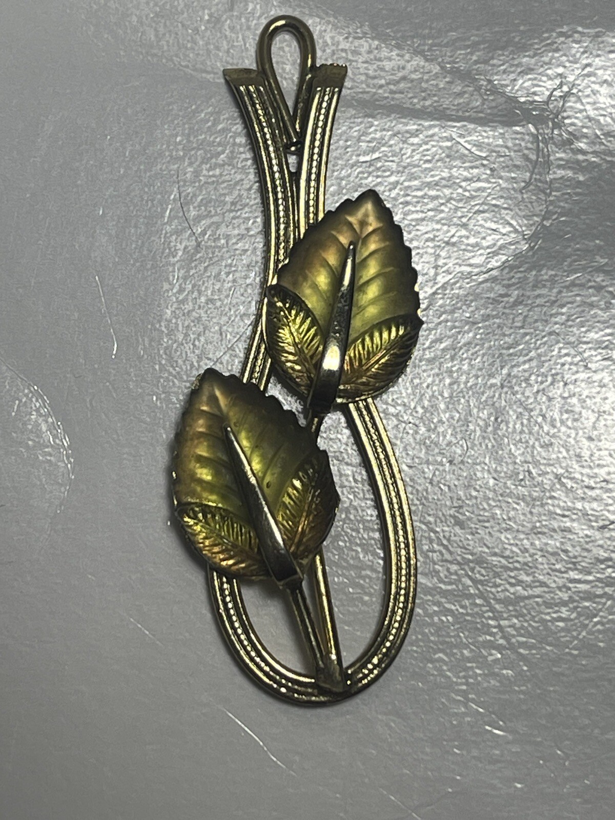 Vintage 1960’s Whiting and Davis Gold Tone Molded Glass Autumn Leaves Pendant