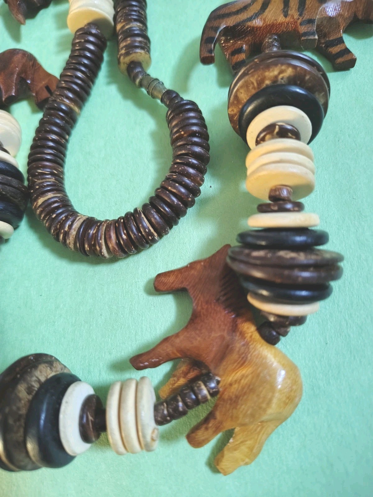Vintage Large Wooden SAFARI ANIMALS & COCONUT SHELL Beaded Necklace