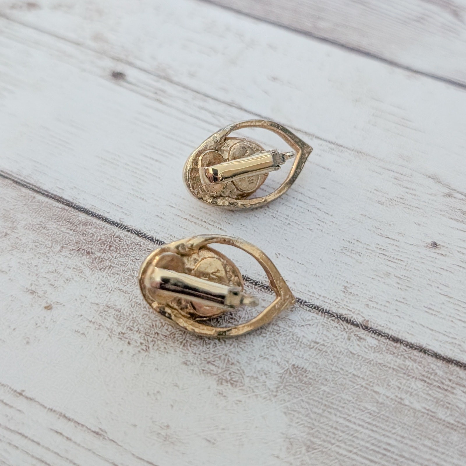Vintage Clip On Earrings Very Light Pink & Gold Tone
