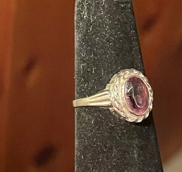 Vintage. Estate 10k White Gold Purple Amethyst Ring. Size 4.5 Small Fingers!