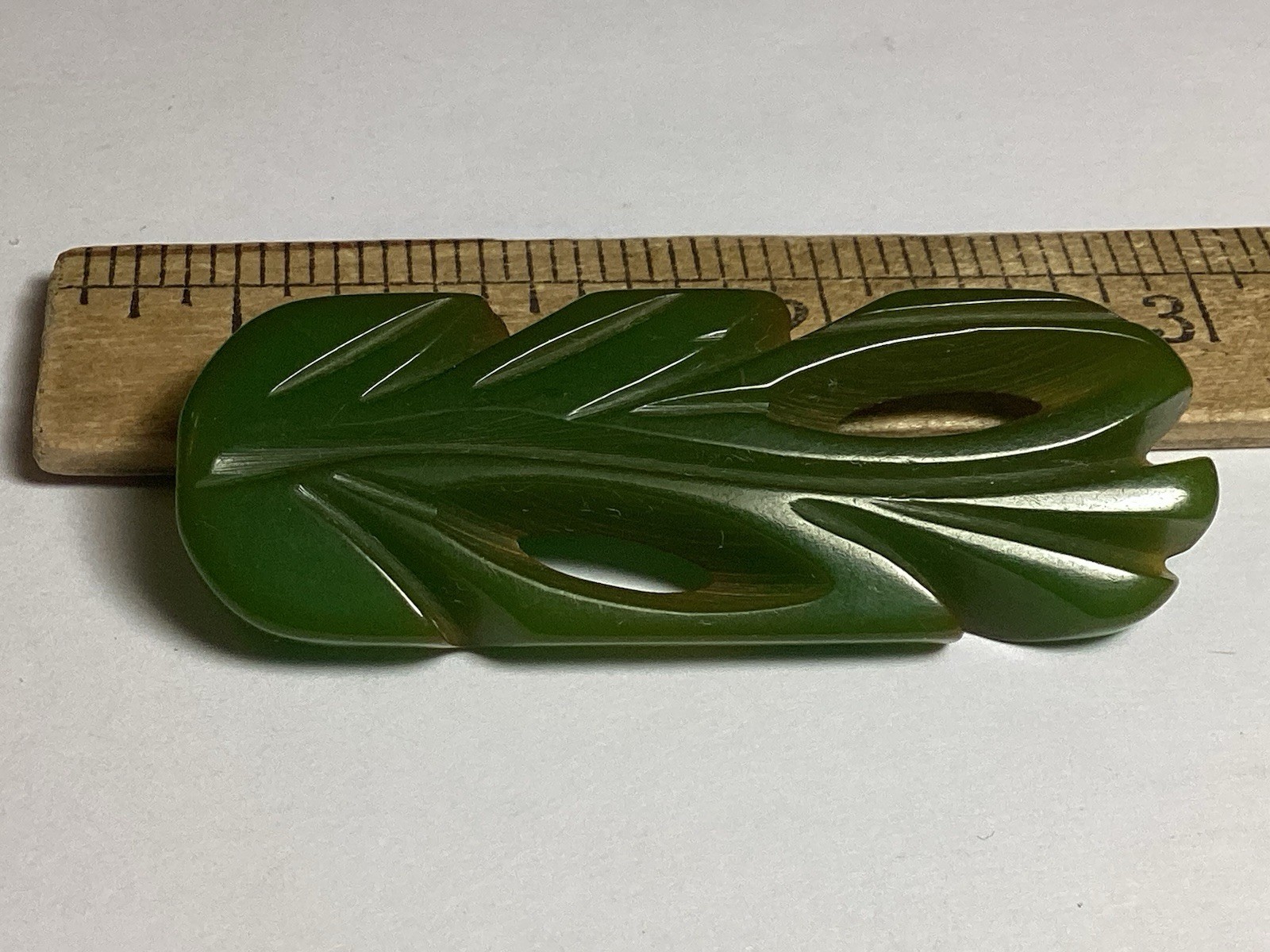 Vintage Beautiful Green Carved Bakelite 2 1/2” Inch Brooch Retro