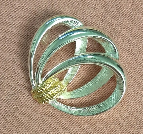 Vintage Napier Silver and Gold Tone Abstract Swirl Ribbon Brooch Pin