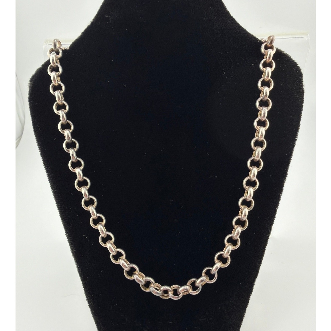 Vintage Round Sterling Silver Link Chain Necklace with Heart Tag Pendant