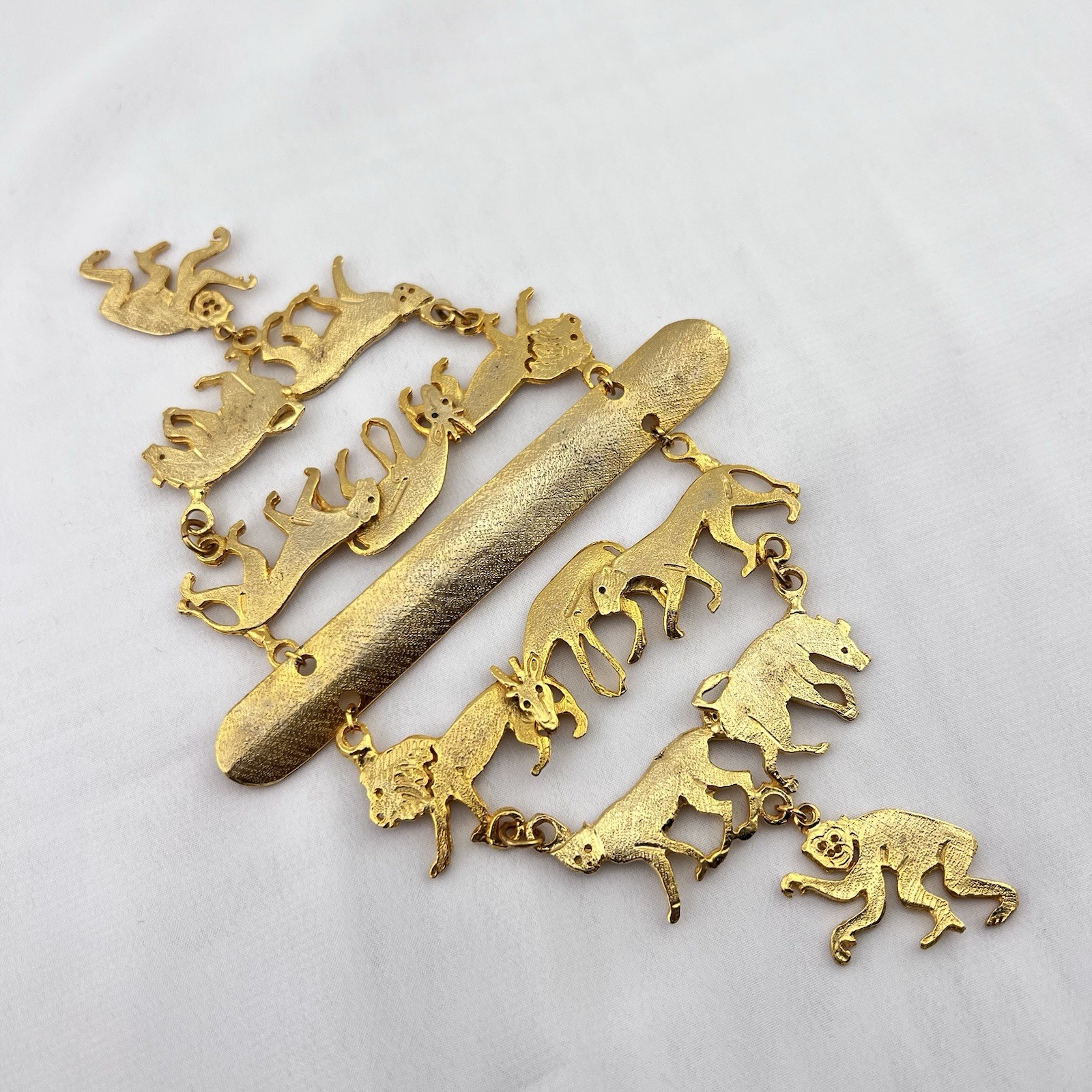 Vintage Ultra Craft Brooch Pin Safari Shoulder Statement Lion Monkey Gold Tone