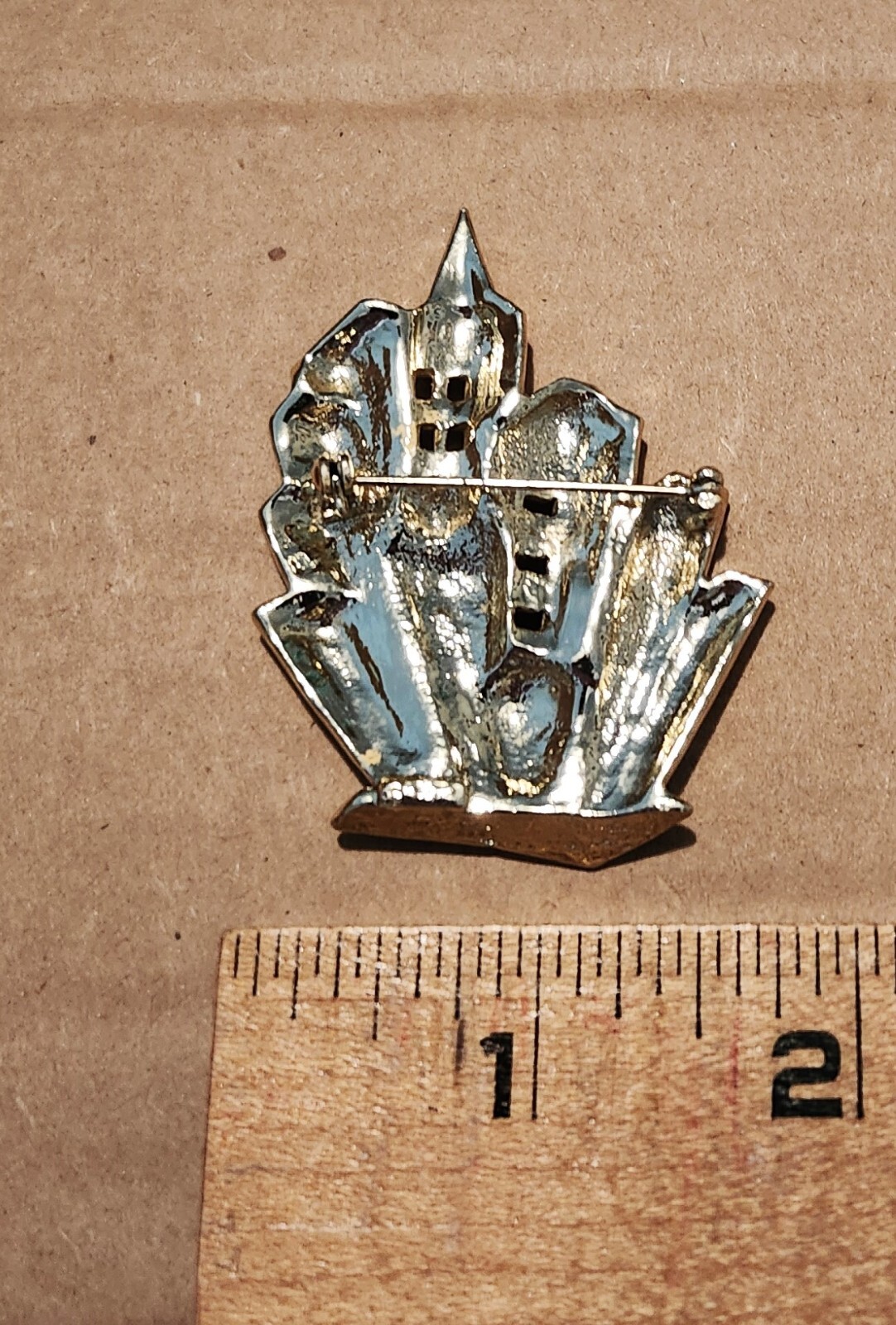 Brooch Jewelry Pin City Skyline Skyscraper Buildings Goldtone