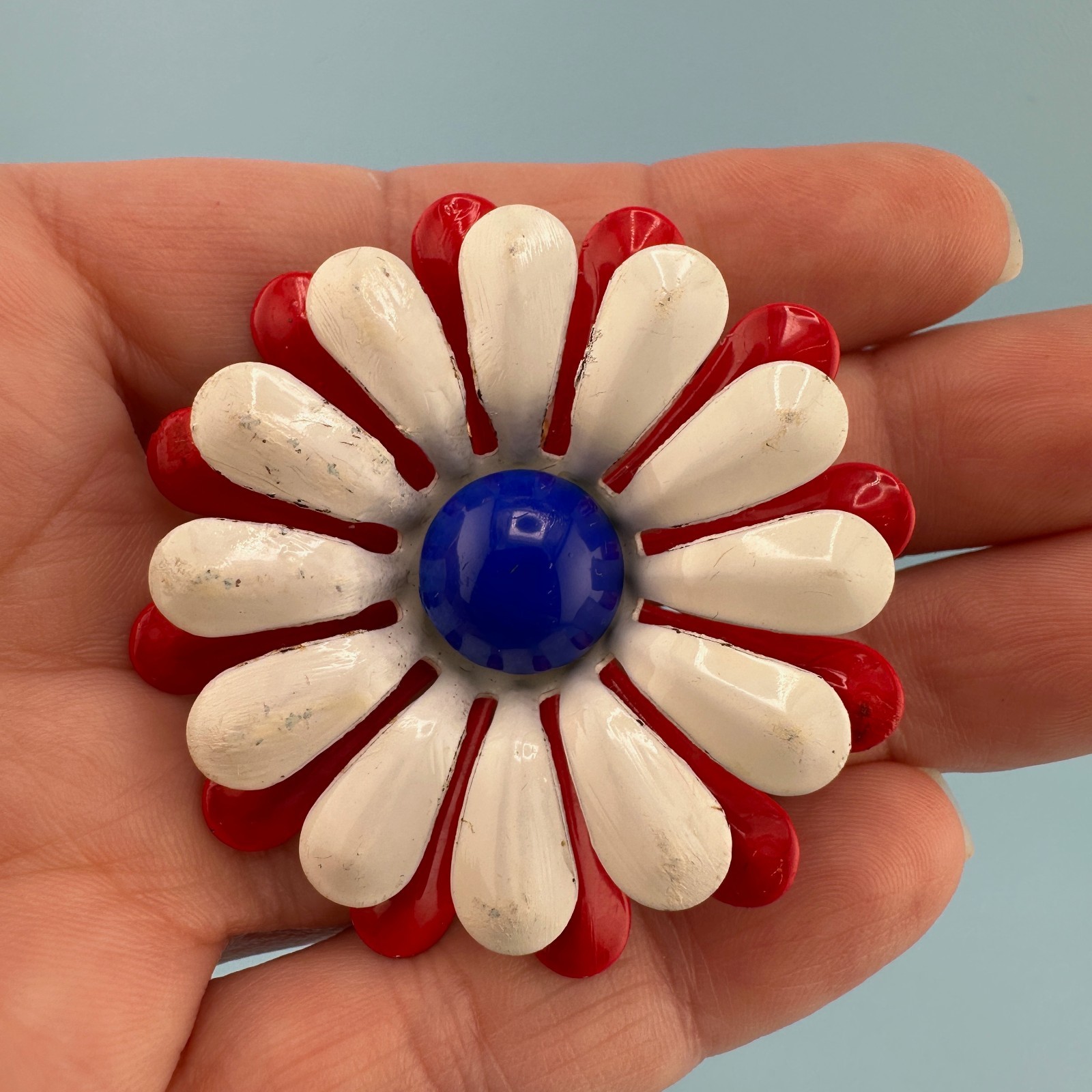 Vintage Enamel Flower Brooch Earrings Set Red White Blue Daisy Mod Retro 60s
