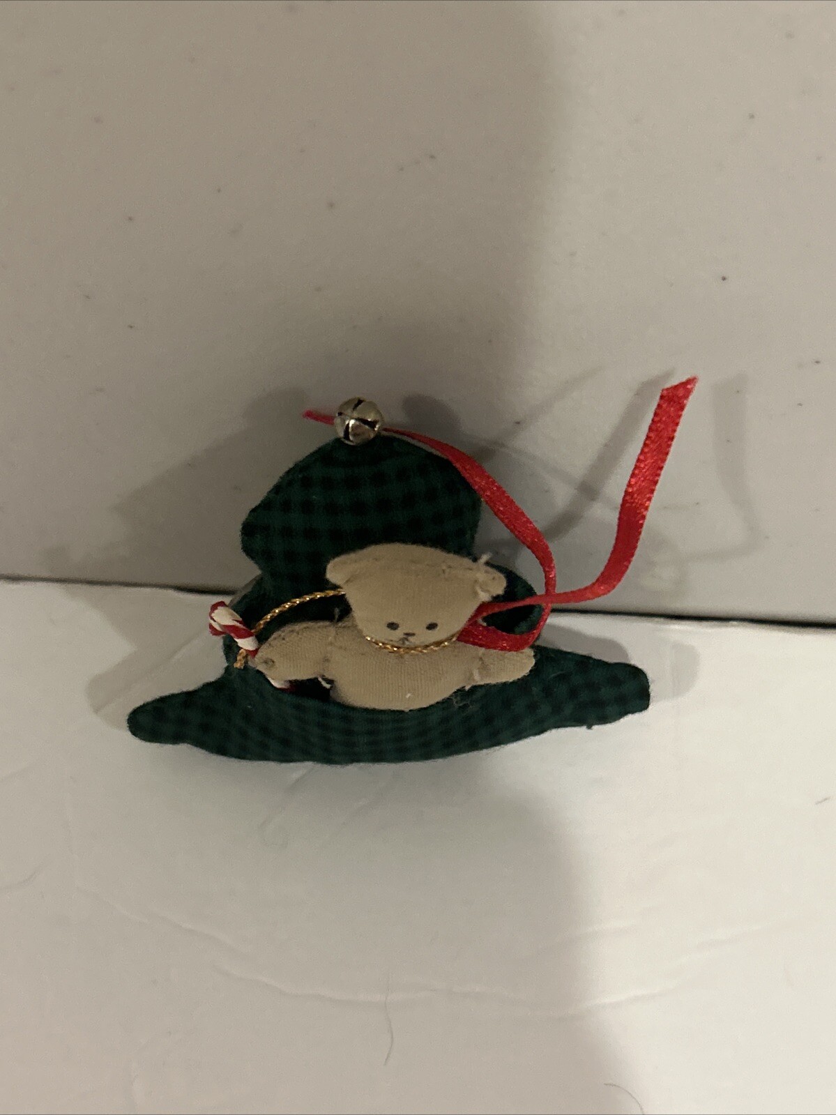 Vintage 1993 Tender Heart Treasures LTD Candy Cane Teddy Bear Xmas Brooch Pin